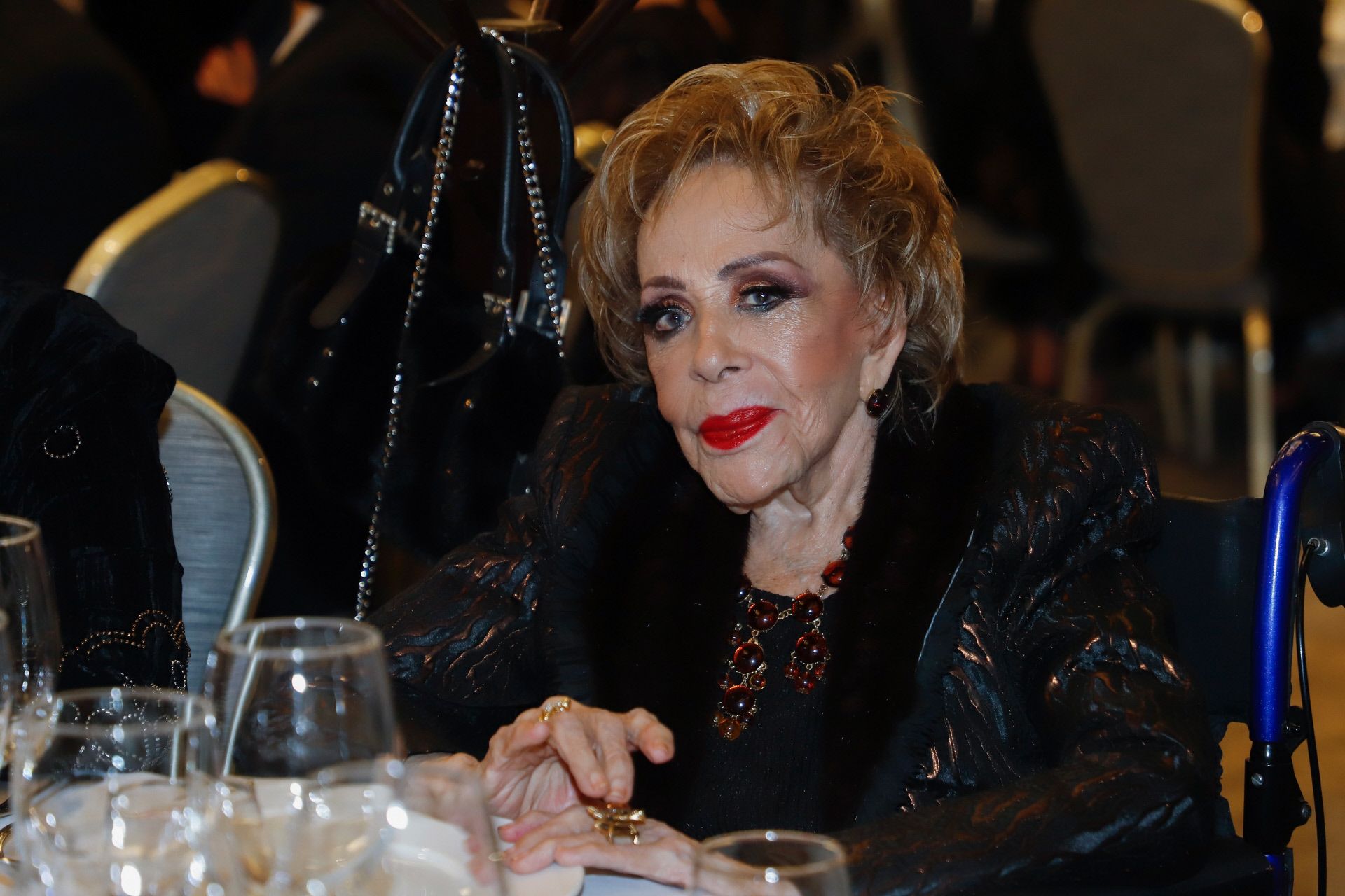 Silvia Pinal en un homenaje a mujer del siglo en Ciudad de México, 2023.