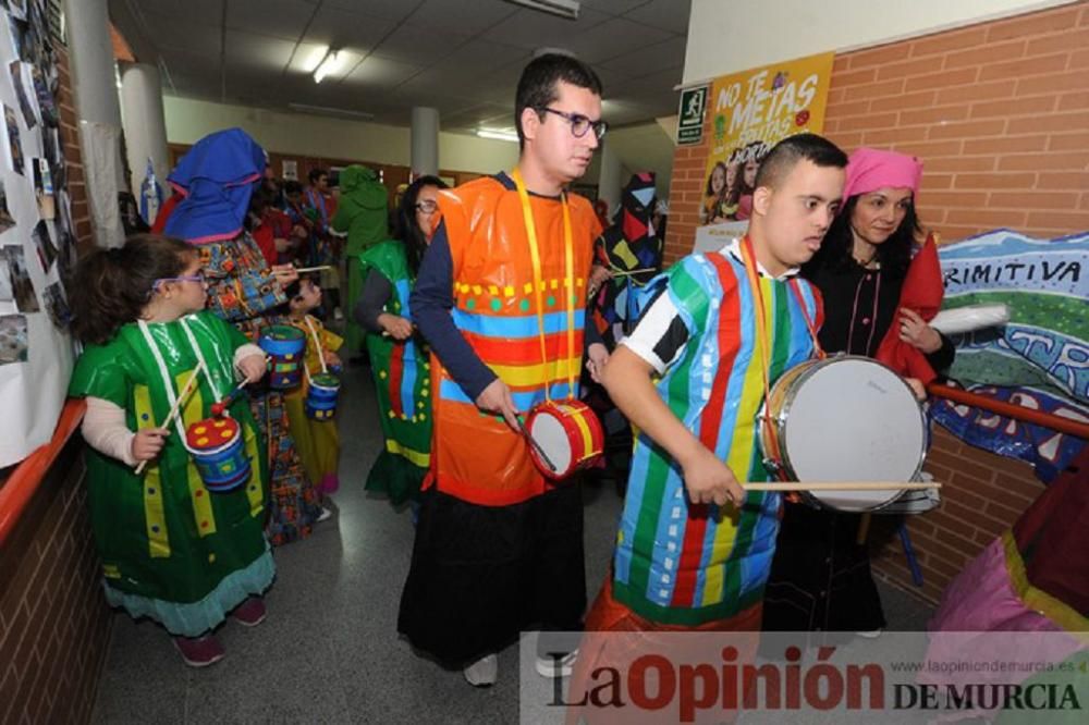 Los tambores de Moratalla llegan al colegio Primitiva López