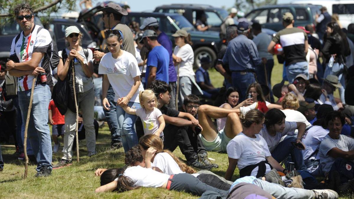 La Rapa recorre los montes para reunir 280 “bestas”