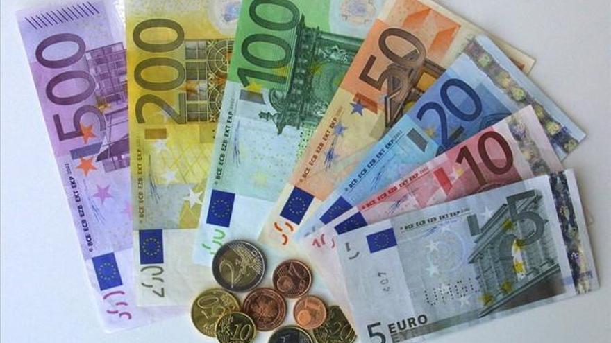 El número de billetes de euro falsos llega a un máximo en dos años