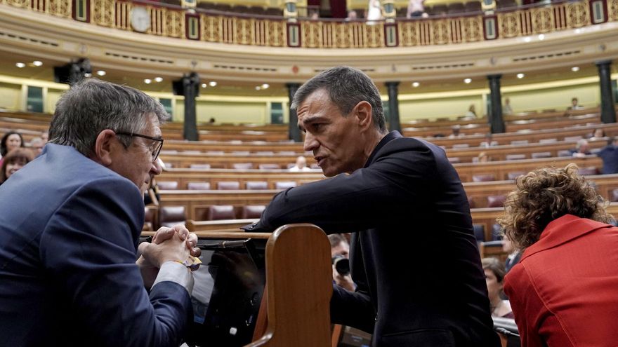 El Gobierno considera “superada de largo” la prueba de fuego de Sánchez en el Congreso: “El enemigo también ayuda”