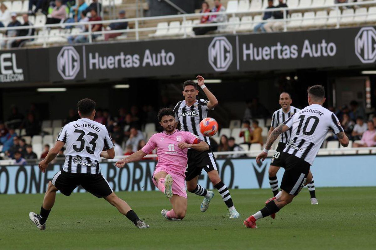 Momento del partido entre el Cartagena y el Eldense.