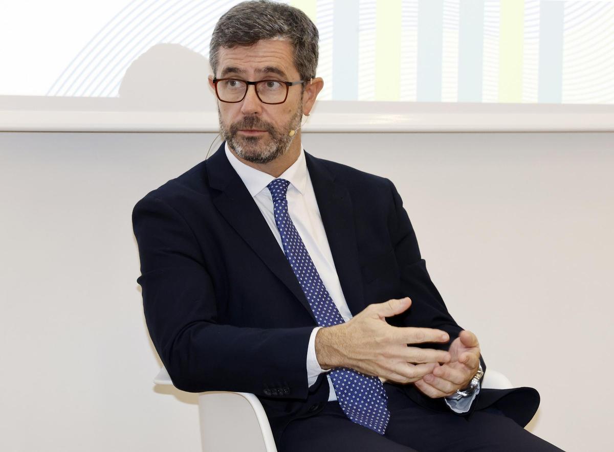 Vigo (Zona Franca, C.Areal). Jornada de Prensa IbÃ©rcia y Faro de Vigo sobre &quot;Vigo, epicentro de la robÃ³tica&quot;.