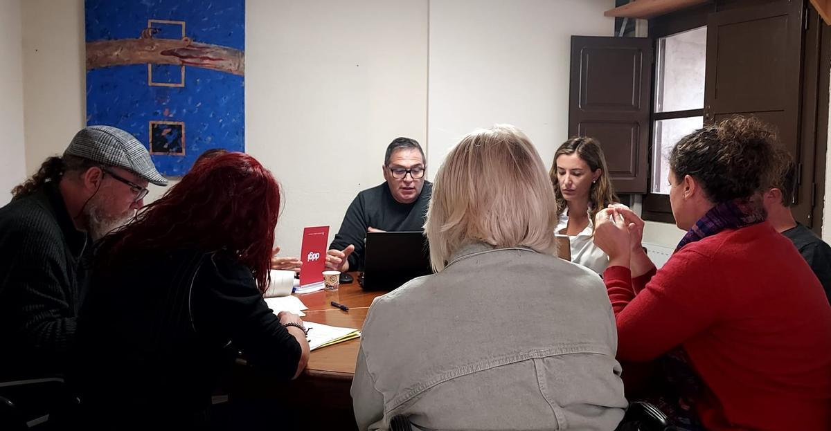 Un moment del ple de l’Ajuntament de Sant Martí Vell en què es va aprovar la modificació del sou de l’alcalde.