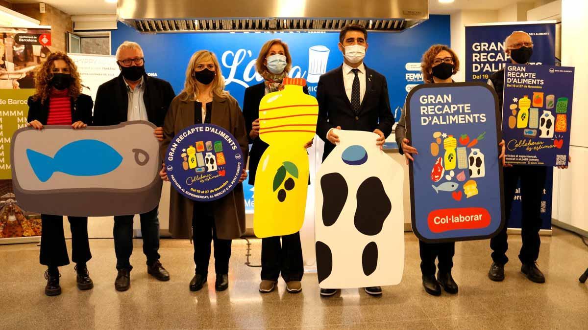 Gran Recapte d’Aliments 2021: representantes del Banc dels Aliments, las instituciones y el comercio dan el pistoletazo de salida a la iniciativa.