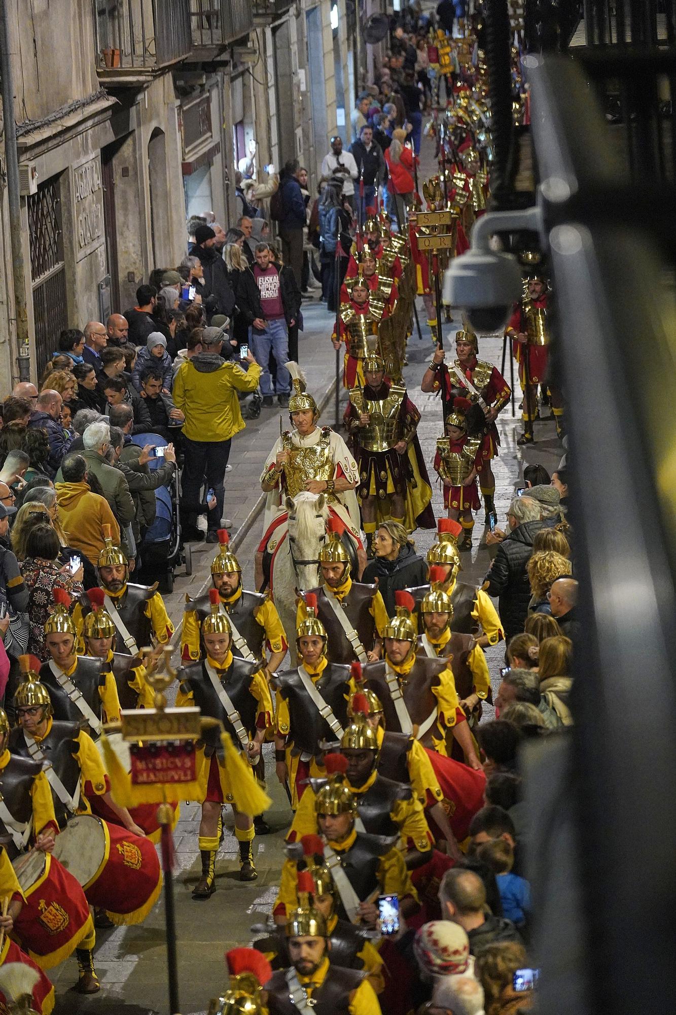 Els Manaies de Girona entreguen el Penó a Joan Alenyà