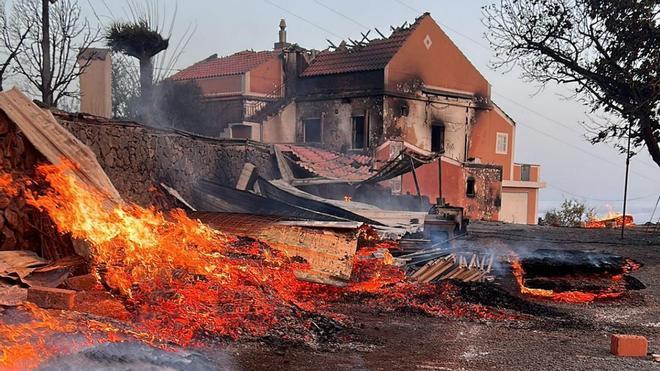 500 personas desalojadas y más de 140 hectáreas afectadas en el incendio de La Palma.