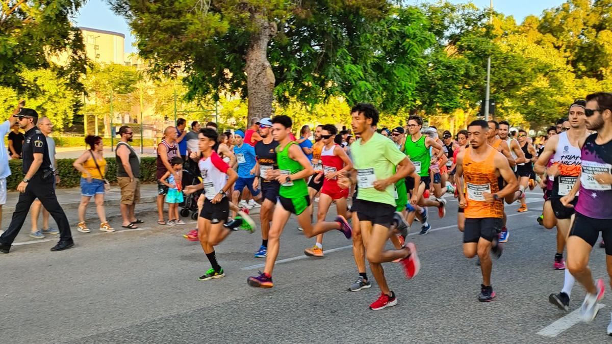 Imagen de la carrera disputada el lunes en la playa de Xeraco