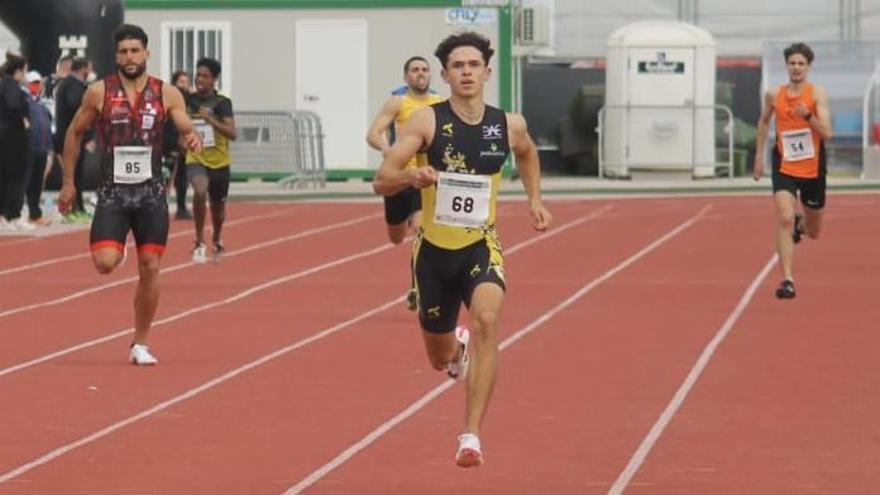 Miki Esteller bate los récords de Balears sub-18 y sub-23 de los 400 metros