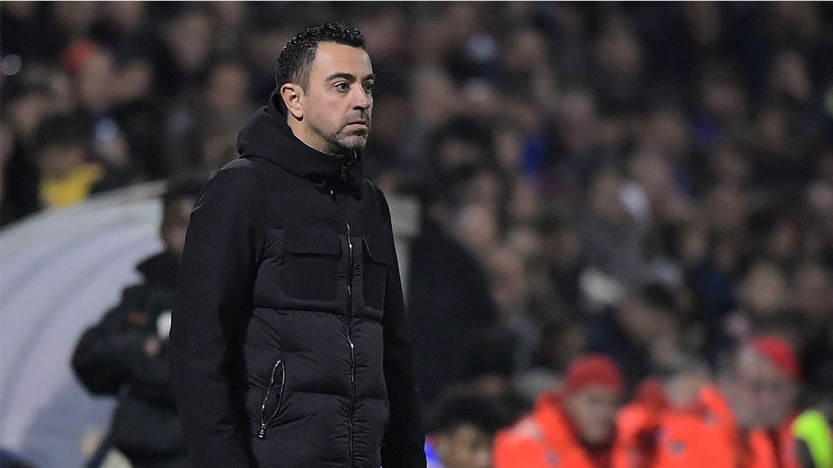 Xavi, con semblante serio durante el encuentro ante el Intercity