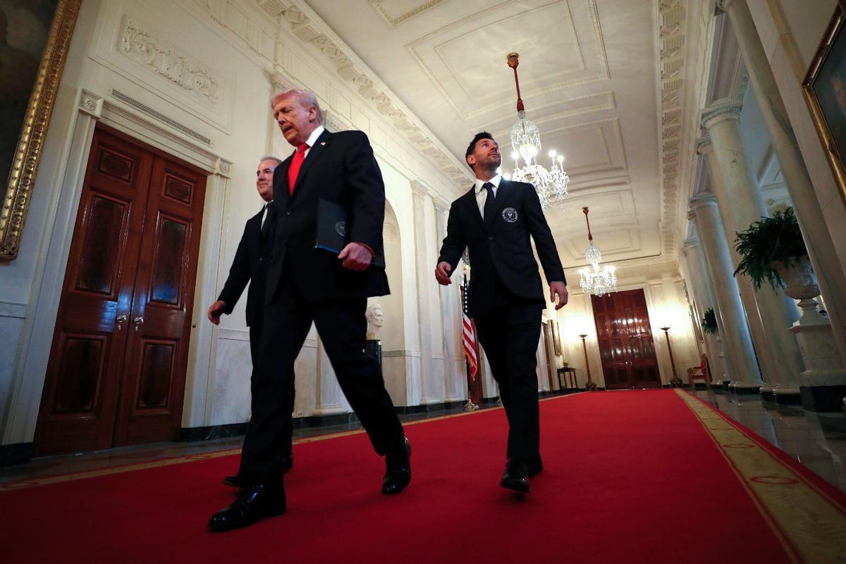 Donald Trump, presidente de EEUU, junto a Leo Messi y el copropietario de Inter Miami, Jorge Mas, en la Casa Blanca.