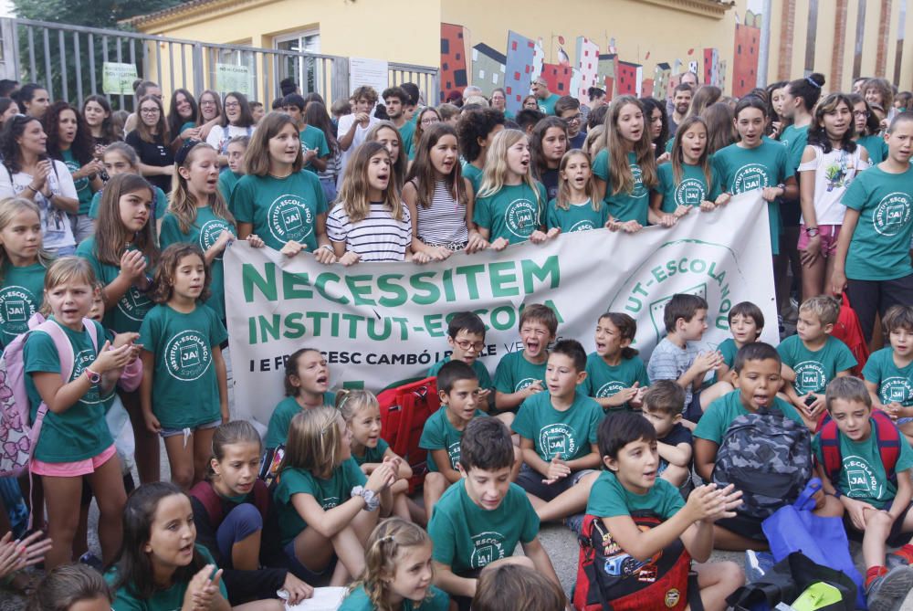 Protesta a Verges per reclamar el nou institut-escola