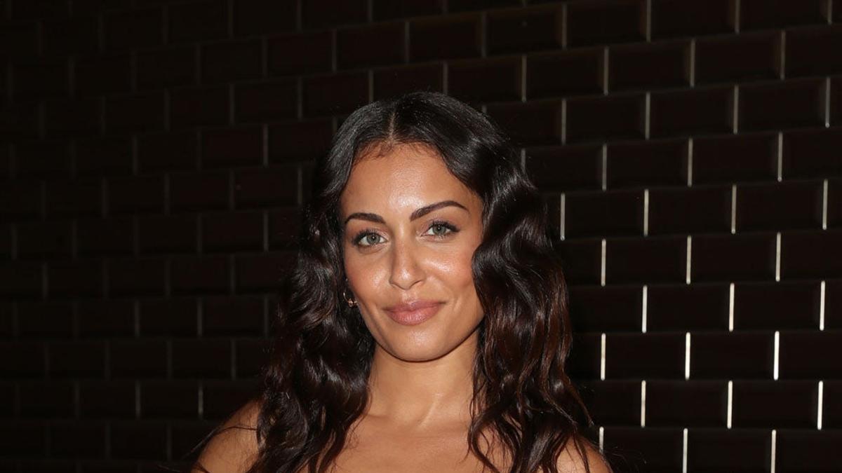 Hiba Abouk en el desfile de Jean Paul Gaultiere