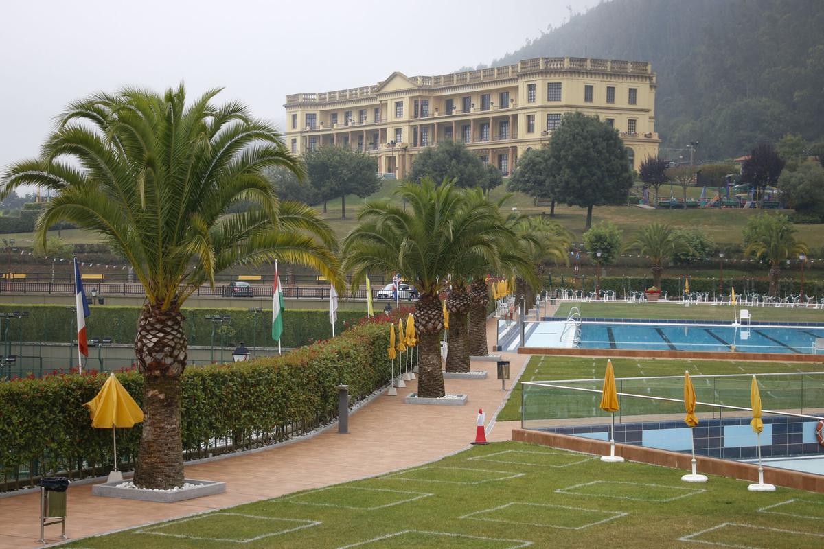 El Centro Asturiano.
