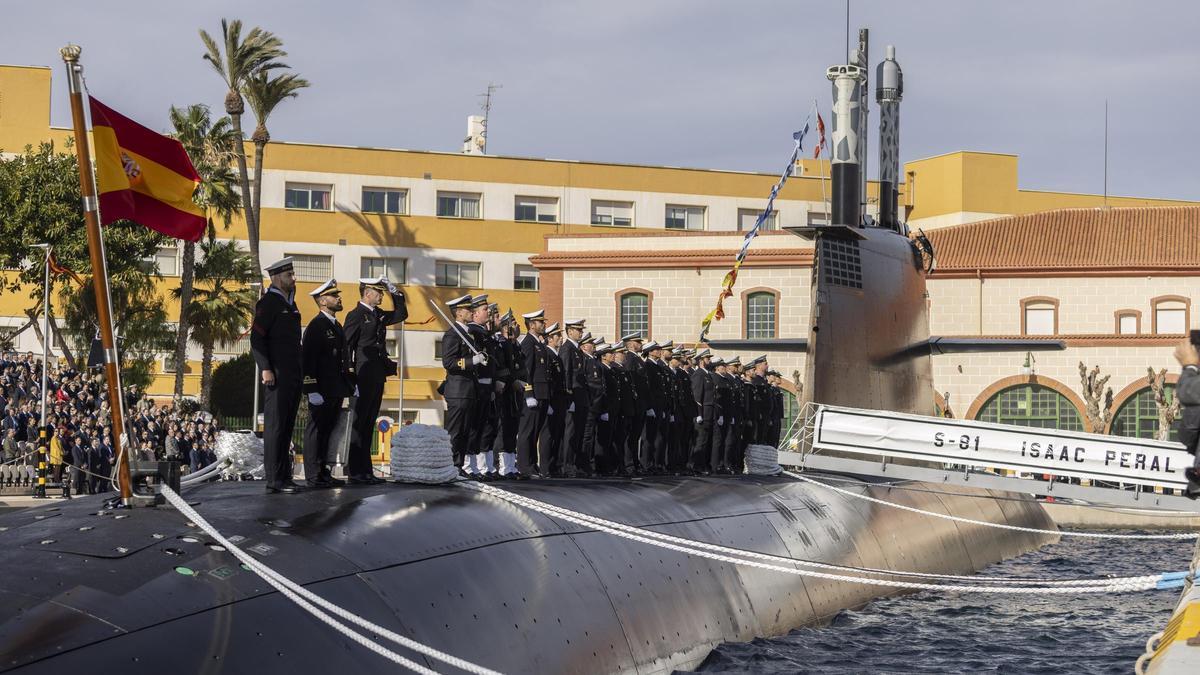 La Armada recibe el submarino S-81 de manos de Navantia