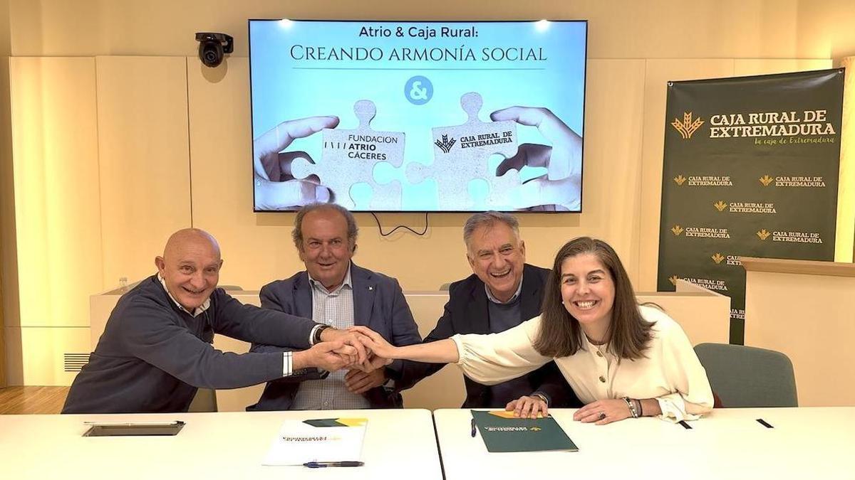 Firma del convenio.