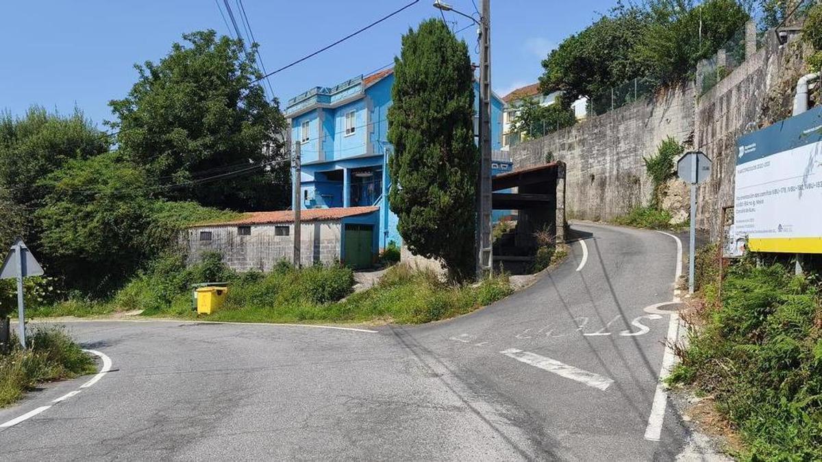 Un tramo del vial de Meiro en el que se acometerá una mejora de la seguridad viaria.