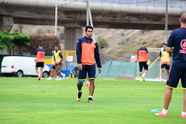 .Entrenamiento de la UD Las Palmas en Barranco ...