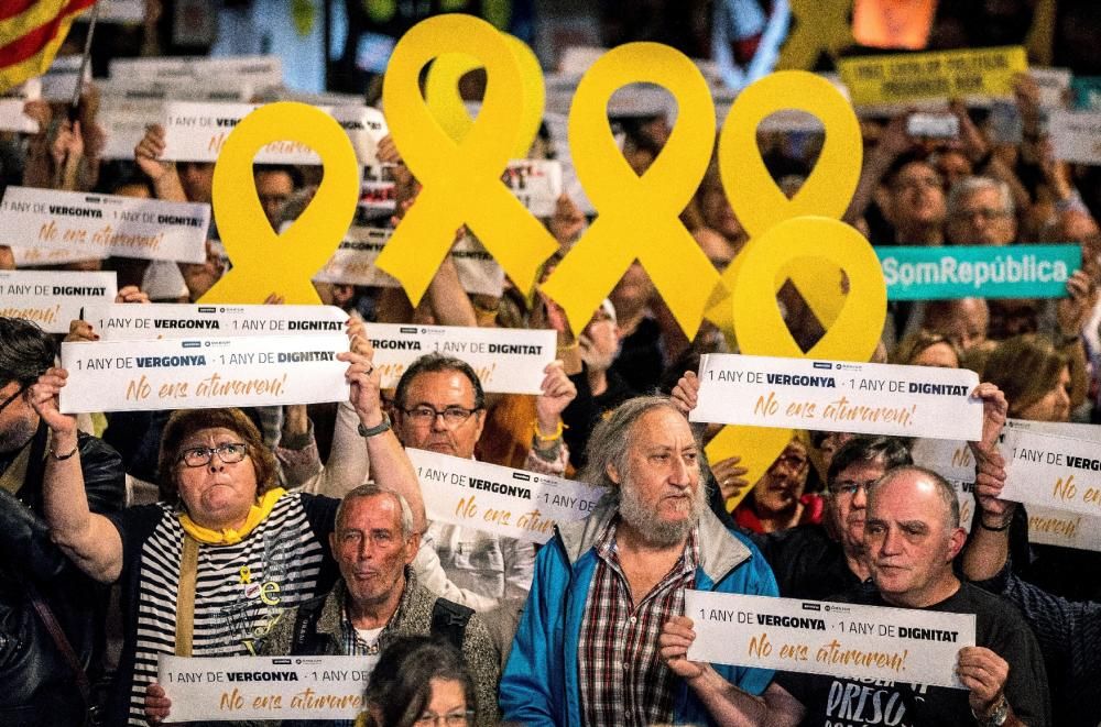 Acte a Barcelona per reclamar la llibertat dels presos