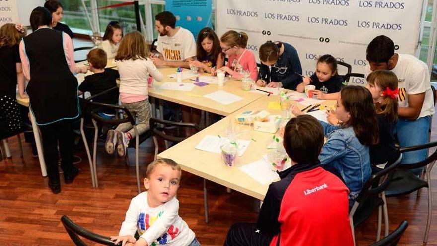 El Oviedo Baloncesto, solidario también en los momentos más complicados