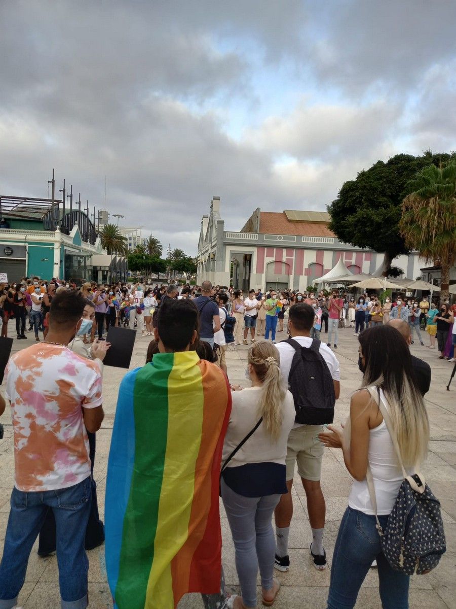 Concentración en Las Palmas de Gran Canaria por el asesinato homófobo de Samuel