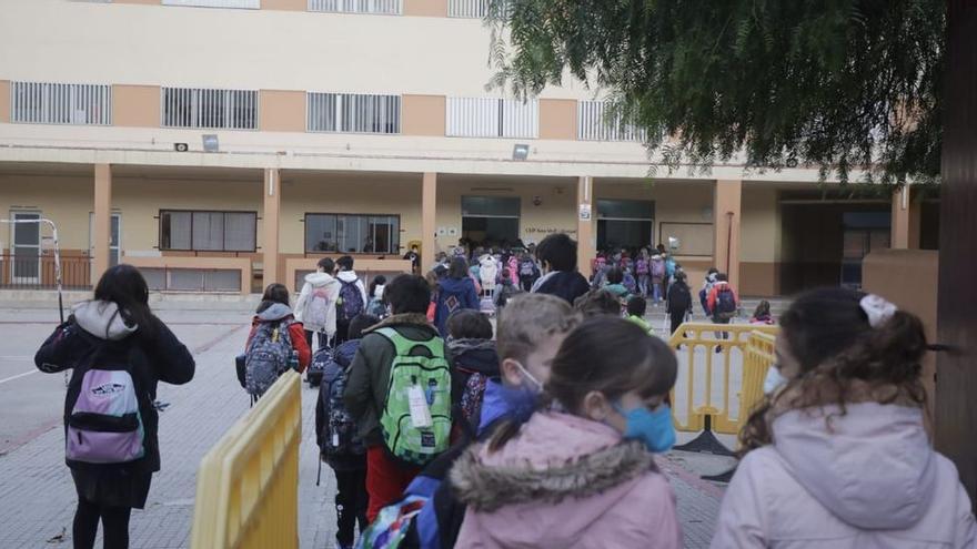 Ständig wechselnde Protokolle an den Schulen auf Mallorca.