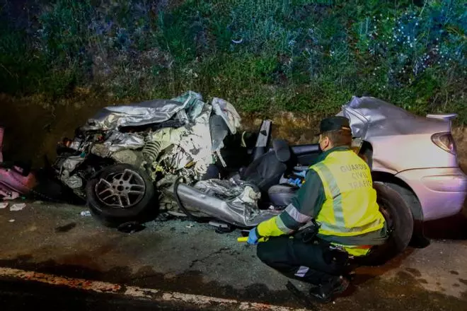 Las imágenes de la tragedia en Caldas | Tres muertos en un accidente de tráfico