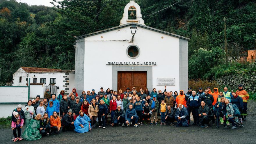 La Villa de Moya se enciende con la procesión de las Candelas