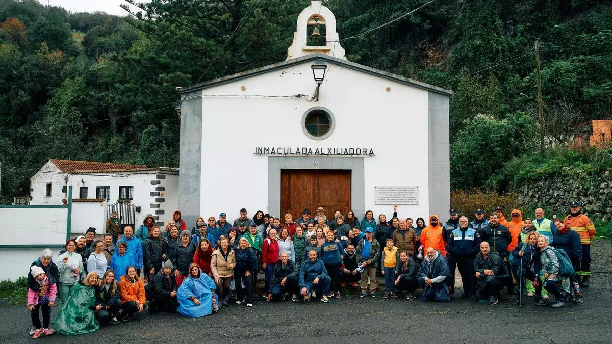 La Villa de Moya se enciende con la procesión de las Candelas