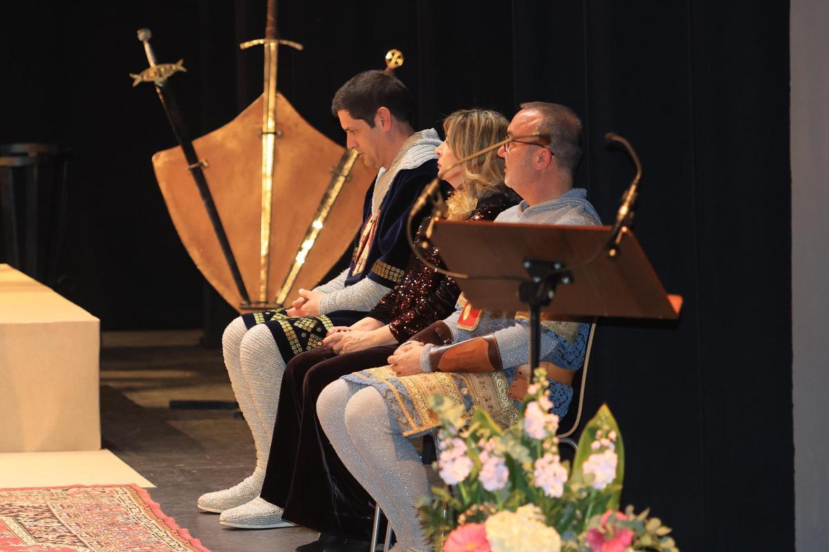 Na Violant d'Hongria: sueño medieval para Victoria Arcos en el 75º aniversario de la Germandat