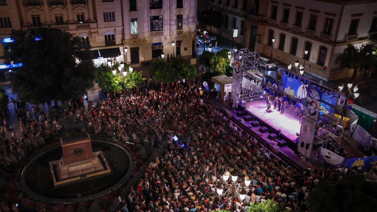 Las Tendillas, durante la Noche Blanca del año pasado, cuando actuó la Yerbabuena.