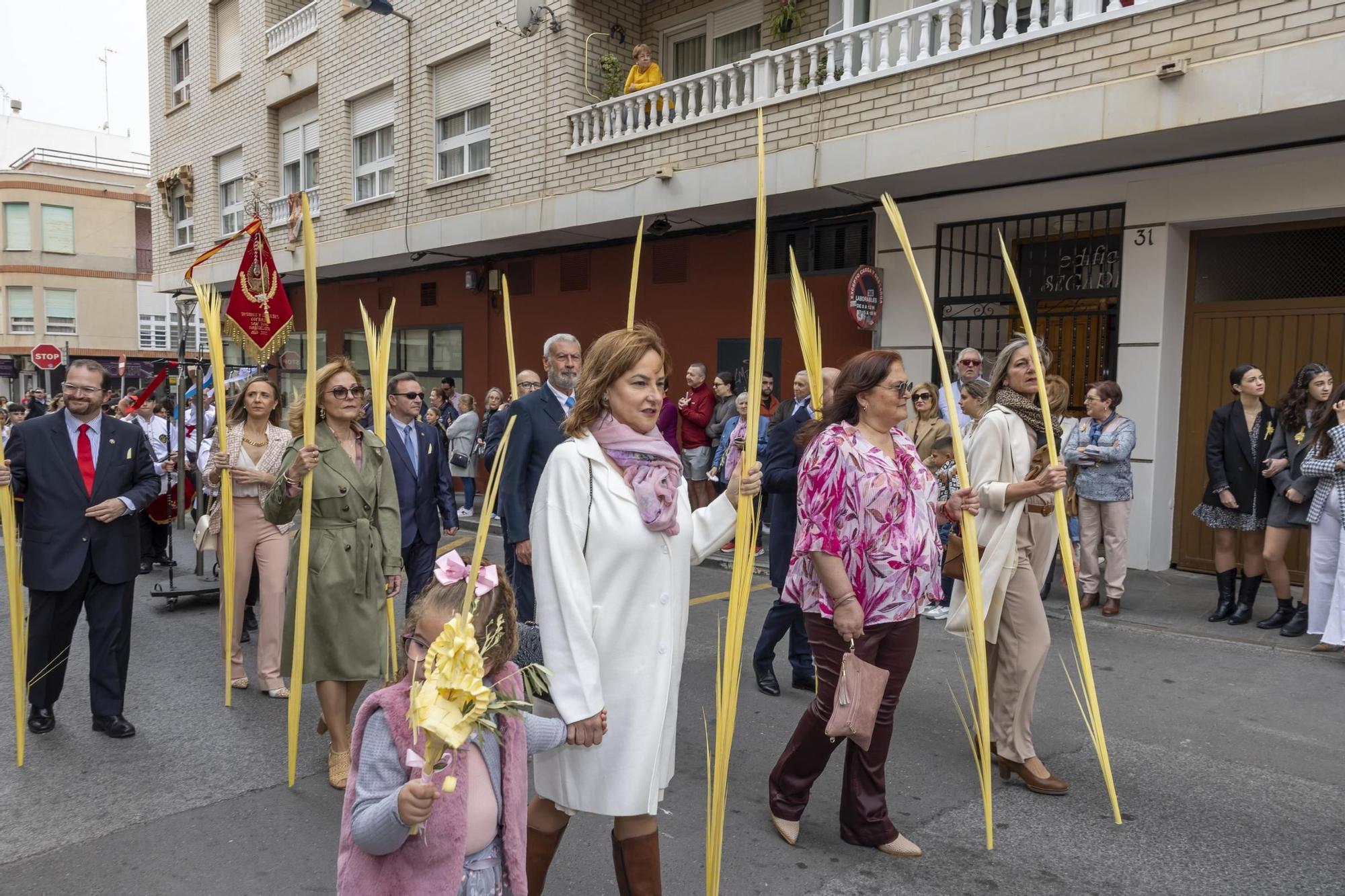 Bendición y procesión de Las Palmas en Torrevieja de Domingo de Ramos en la Semana Santa 2024