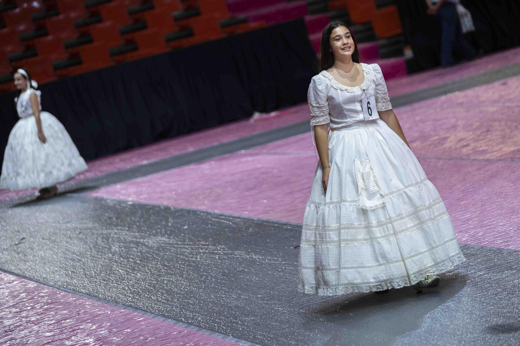 Así ha sido el ensayo de la gala para la elección de las cortes falleras 2023: infantiles