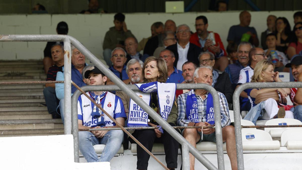 Aficionados en el Suárez Puerta
