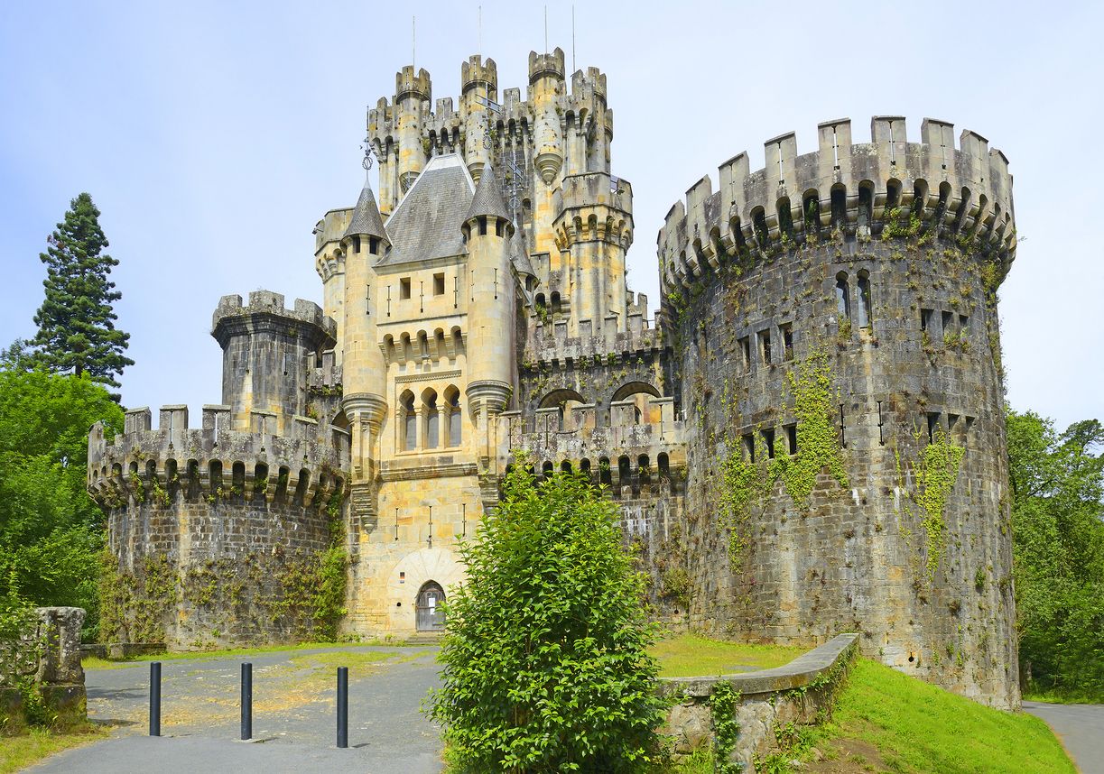 El castillo de Butrón en Gatica, Vizcaya