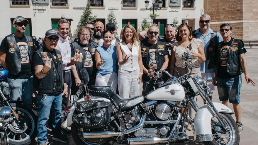 Castelló recibe a las primeras Harley del 40 aniversario de la convención Big Twin España