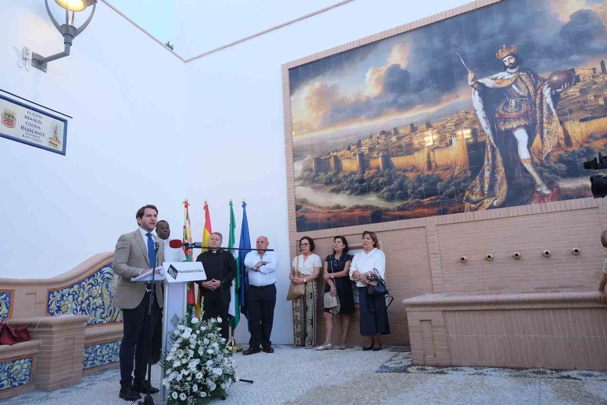 Inauguración de la nueva placeta Manuel Osuna Bujalance.