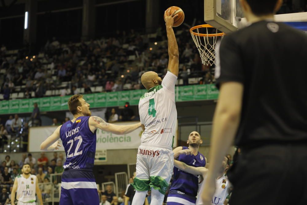 El Tau Castelló fuerza el cuarto partido