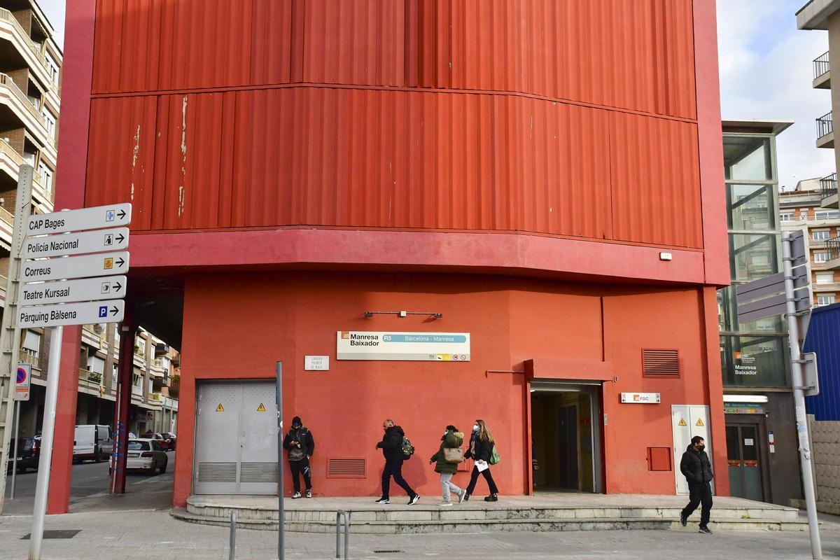 L’estació Manresa Baixador, al carrer del Primer de Maig, ha d’anar a terra