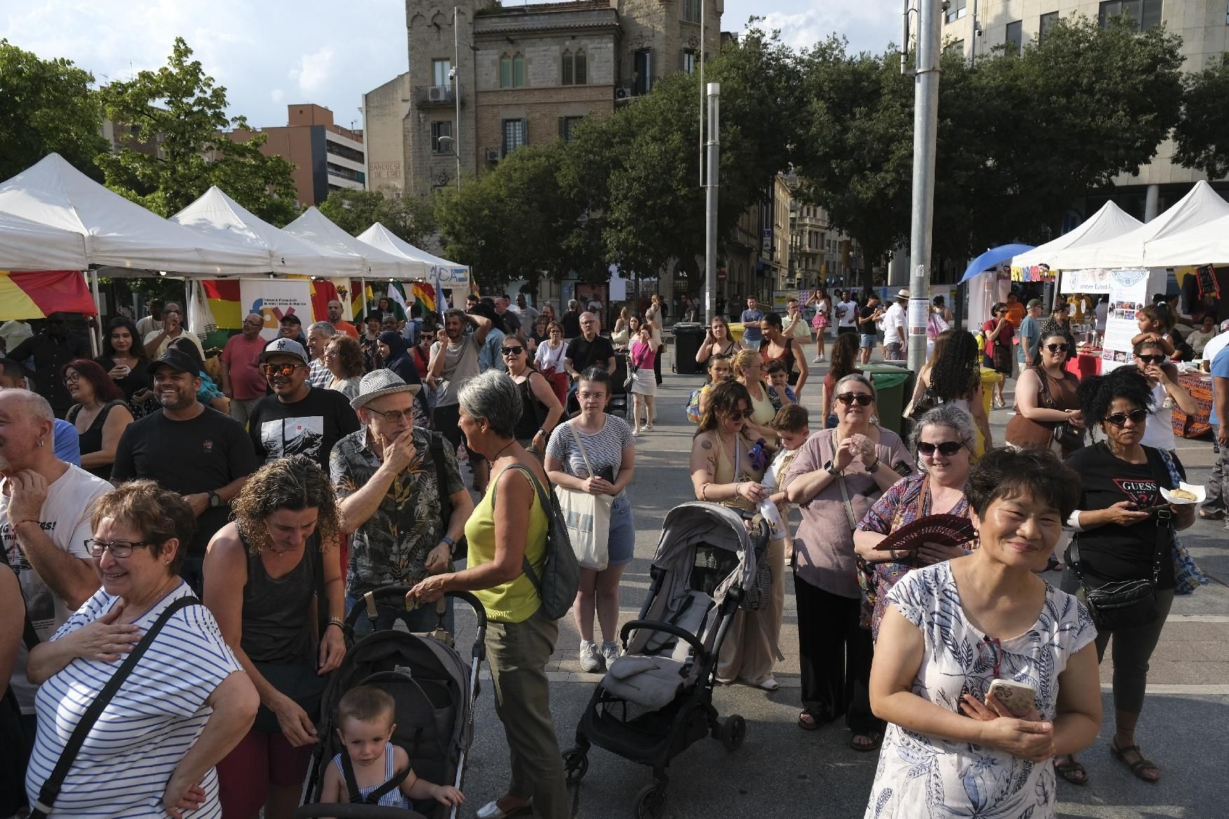Manresa presumeix d'interculturalitat a Sant Domènec