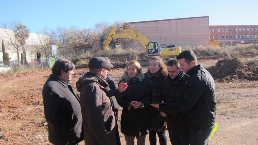 Comienzan las obras de las cocheras de buses de Cáceres que supondrán un ahorro de 140.000 euros al año