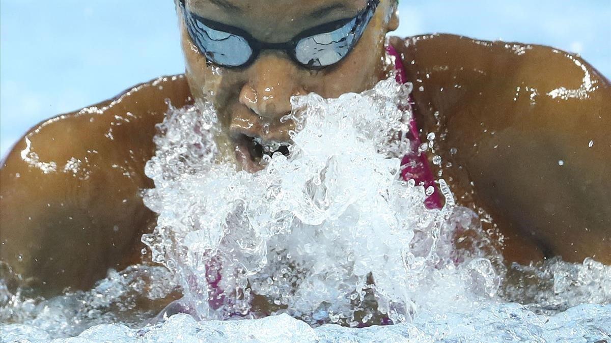 Alia Atkinson pelea por el oro en 50 metros mujeres en los 14 FINA World Swimming.