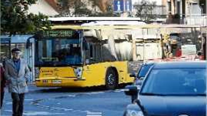 El ple va aprovar estudiar mancomunar el transport amb Lloret.