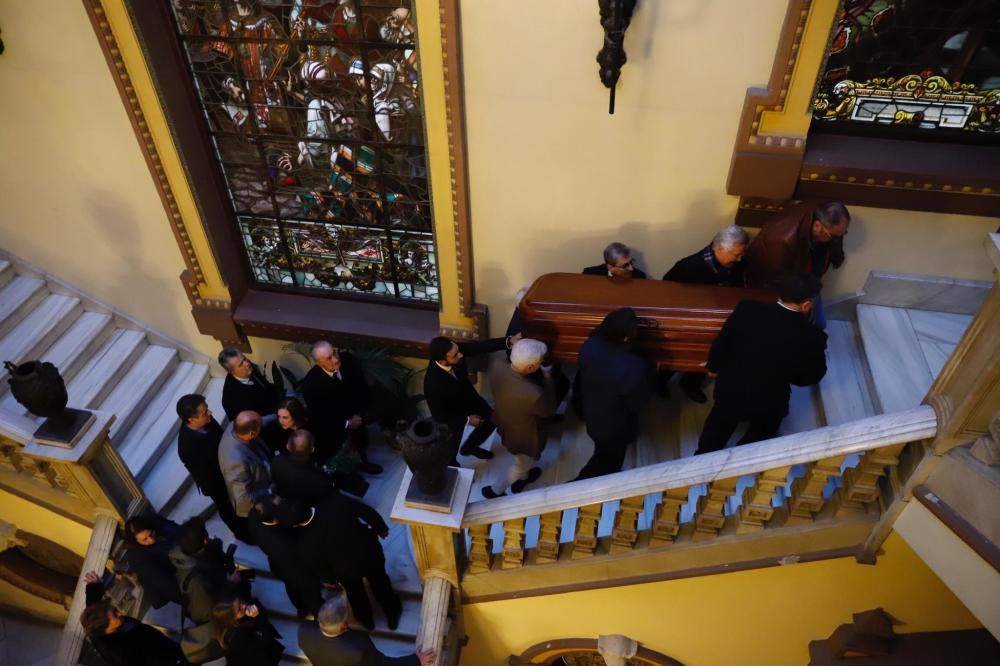 Capilla ardiente de Eugenio Chicano en el Ayuntamiento de Málaga.