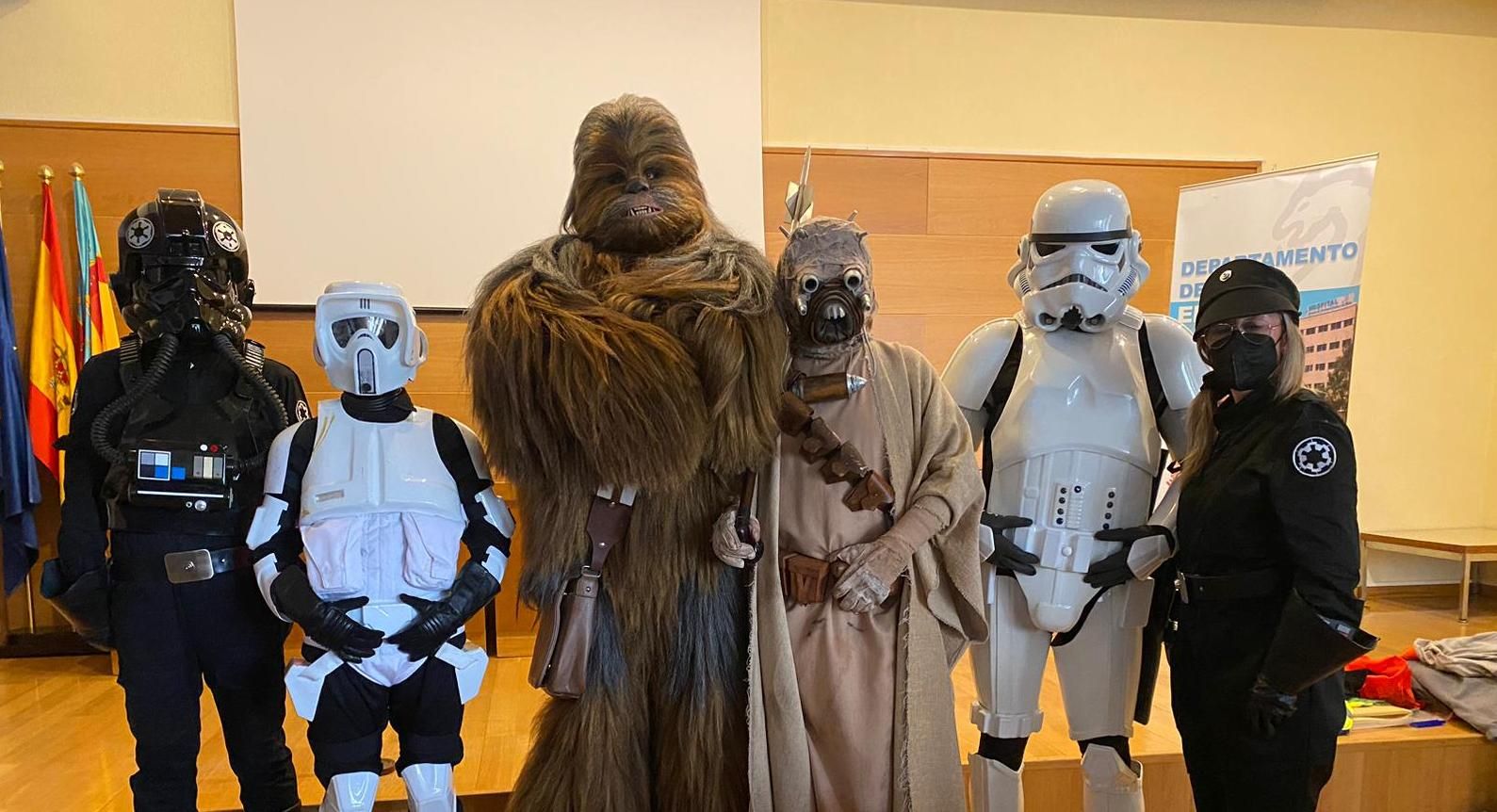 Visita galáctica de los personajes de Star Wars al Hospital de Elda - Información Visita galáctica de los personajes de Star Wars al Hospital de Elda - Información