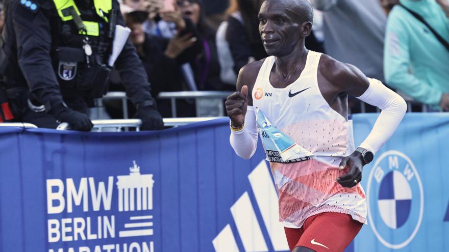 Este fue el efectivo desayuno de Eliud Kipchoge para ganar el Maratón de Berlín de 2023