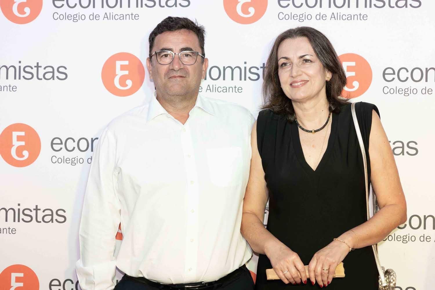 Los Economistas de Alicante celebran su cena anual en honor a su patrón