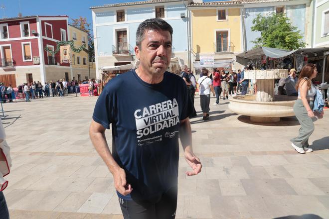 Mazón llega corriendo a Santa Faz