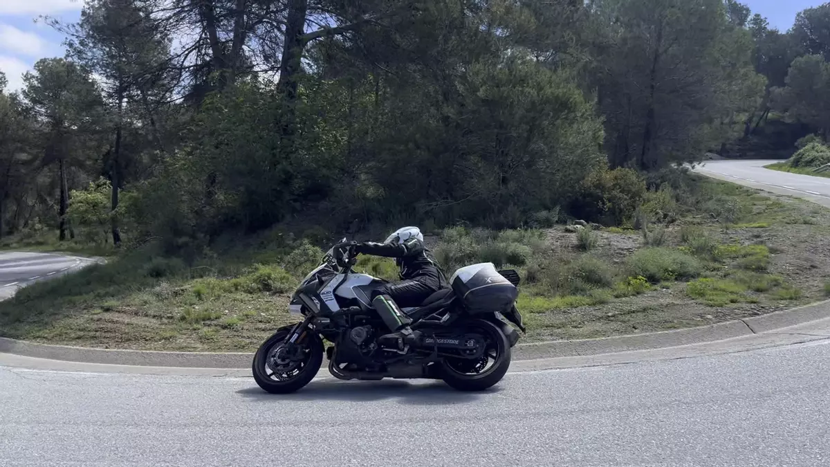 Kawasaki lanza un reto único con un equipo femenino