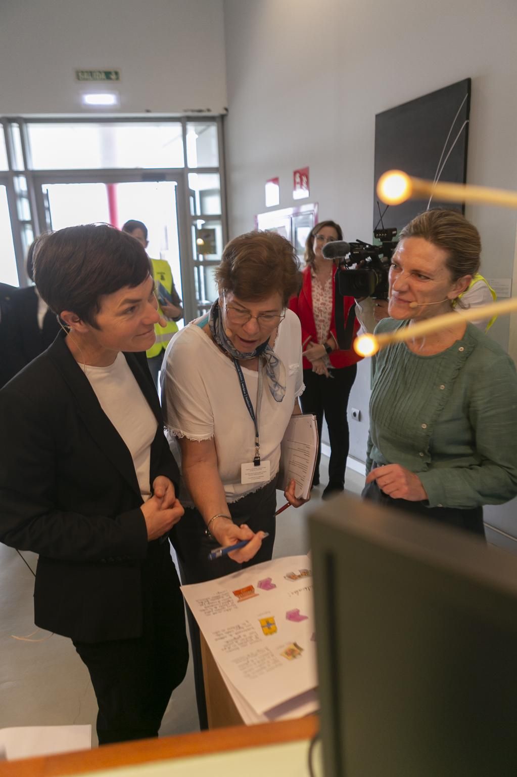 Ellen MacArthur, en Cogersa: "No hay necesidad de tener un vehículo propio"